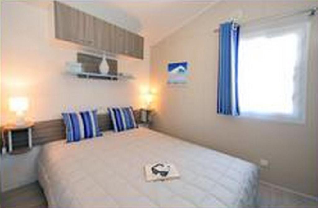 Camping Au Bord De L'Aisne Guignicourt Kamer foto